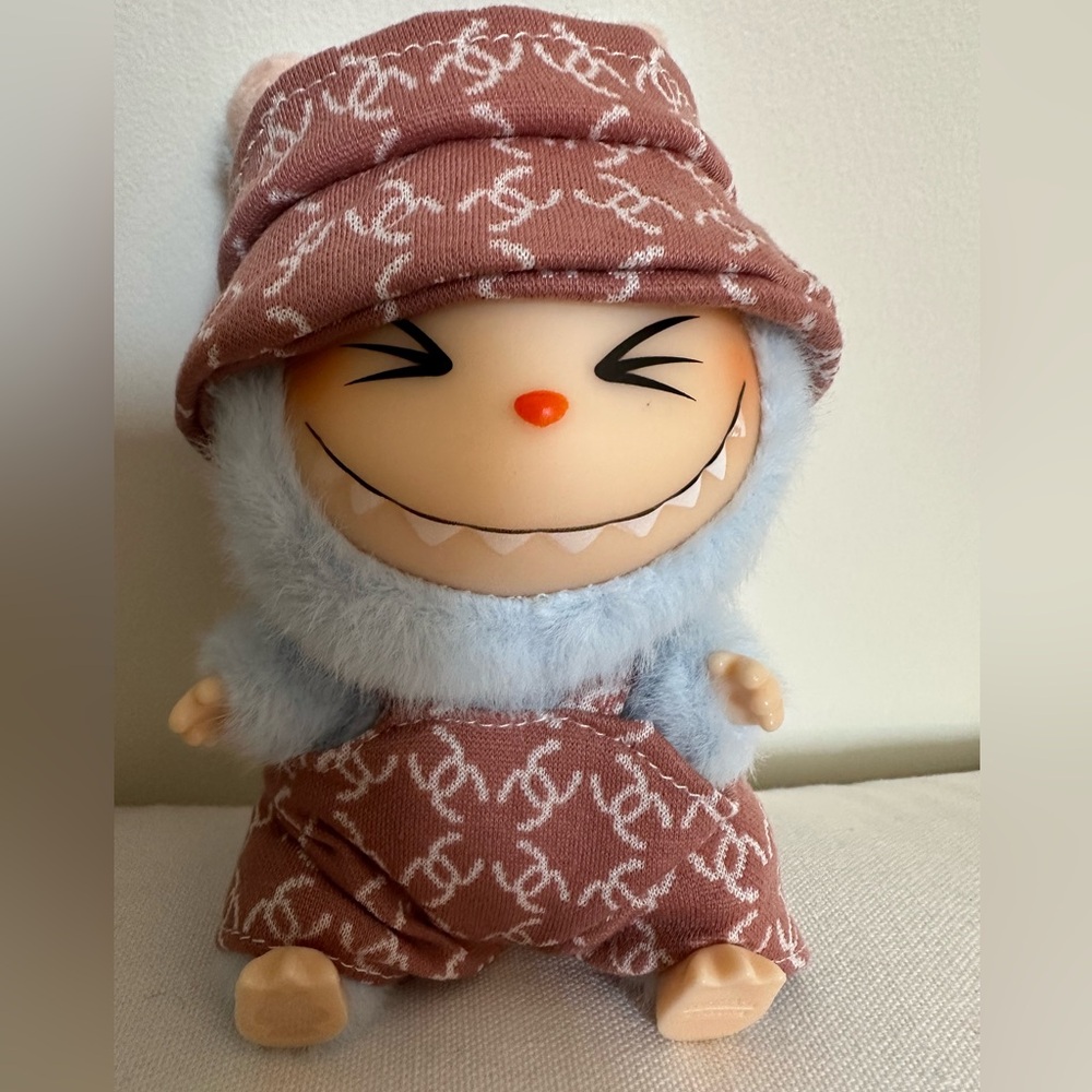 Pop smart … La bubu w her Mauve outfit